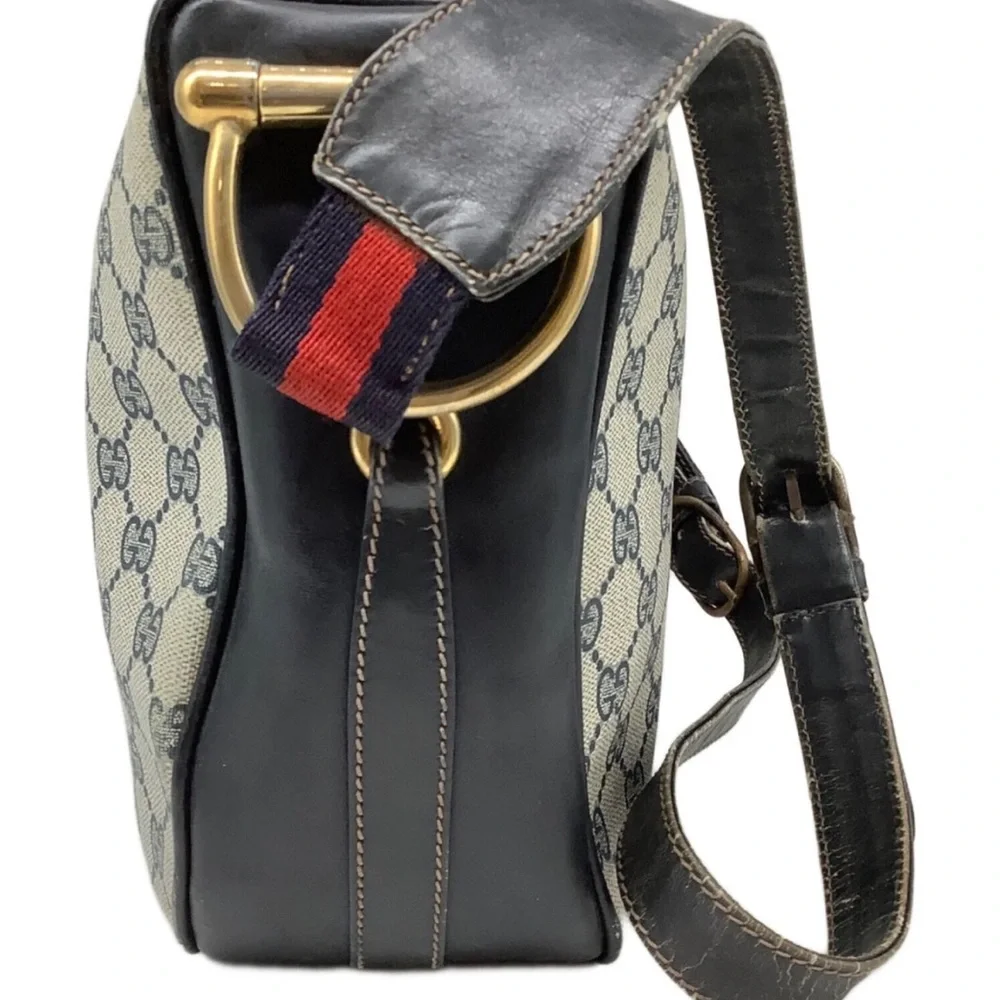 Gucci Black and Cream Shoulder Bag - Picture 2 of 11